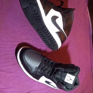 Jordan Men's Black and White High-Top Sneakers